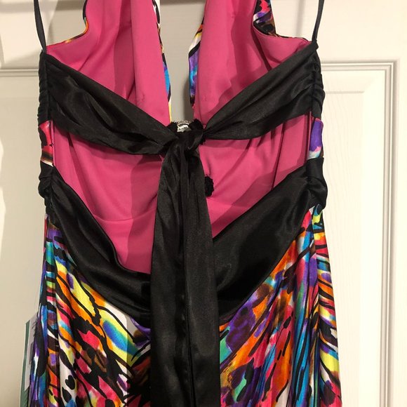 Multi-Color Maxi Dress - Picture 7 of 13